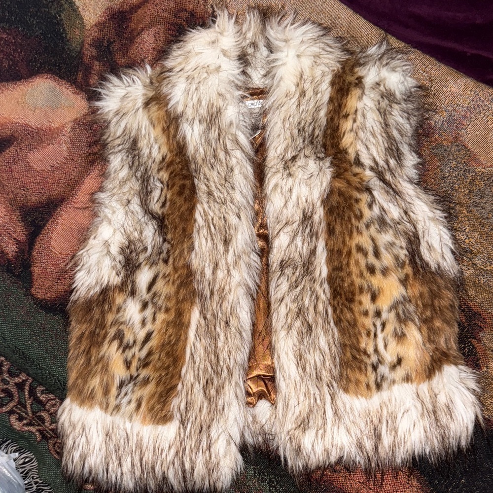 Cache Faux Fur Vest in Cream and Brown